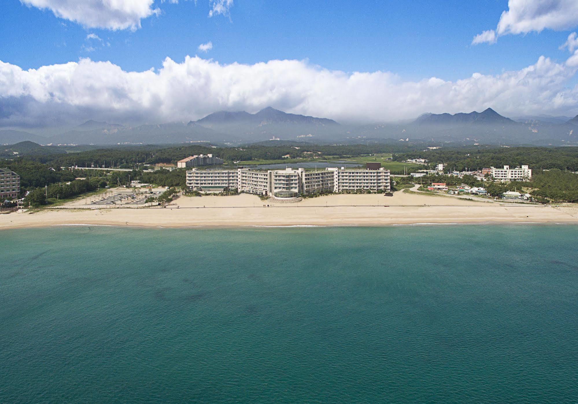 Kensington Resort Seorak Beach Sokcho Ngoại thất bức ảnh